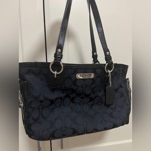 Coach bag 100% authentic